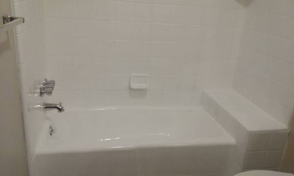 Bathtub Reglazing in brooklyn