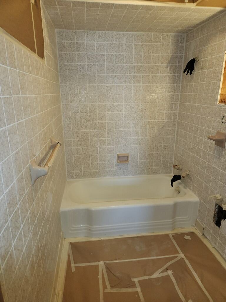 bathtub reglazing and tile reglazing